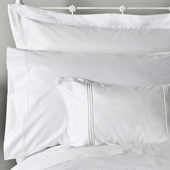 Giovani Cream Percale Duvet Cover with Bourdon Stitch by St Genève – 100% Egyptian cotton, Italian fabric, sewn in Canada"
