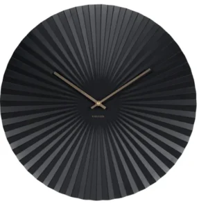 Karlsson Sensu XL Wanduhr mit rundem Fächer-Relief, schwarzes Ziffernblatt und Zeiger
